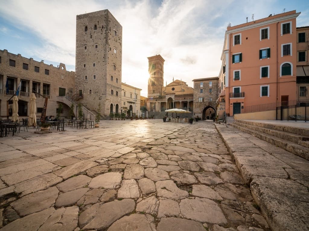 Porta Maggio Apartment in the Upper Historic Center of Terracina